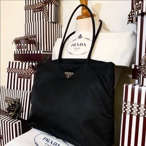 PRADA 🌟❤️GORGEOUS AUTHENTIC TESSUTO!